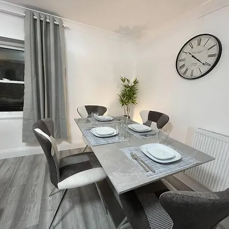 Modern & Stylish Haven In Heart Of London Apartment Exterior photo